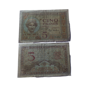 1926 Madagascar 1 Ariary / 5 Francs banknote featuring an allegorical female figure on the front and guilloché patterns on the back, issued by Banque de Madagascar
